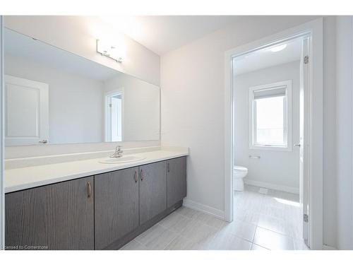 15 Bird Street, Simcoe, ON - Indoor Photo Showing Bathroom