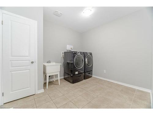 16 Burgess Crescent, Brantford, ON - Indoor