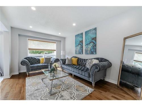 43 Sinclair Street, Guelph, ON - Indoor Photo Showing Living Room