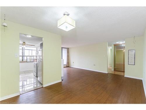 1704-18 Knightsbridge Road, Brampton, ON - Indoor Photo Showing Other Room