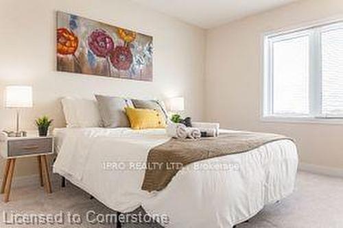 82 Hawick Crescent, Haldimand, ON - Indoor Photo Showing Bedroom