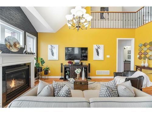 82 Latimer Avenue Avenue, Angus, ON - Indoor Photo Showing Living Room With Fireplace