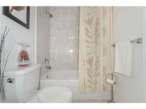 82 Latimer Avenue Avenue, Angus, ON - Indoor Photo Showing Bathroom