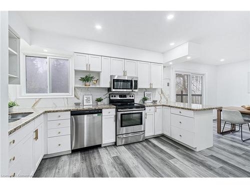 6700 32 Side Road, Acton, ON - Indoor Photo Showing Kitchen With Stainless Steel Kitchen