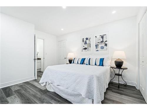 6700 32 Side Road, Acton, ON - Indoor Photo Showing Bedroom