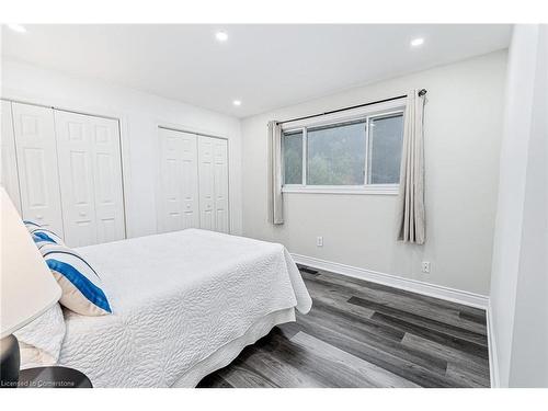 6700 32 Side Road, Acton, ON - Indoor Photo Showing Bedroom