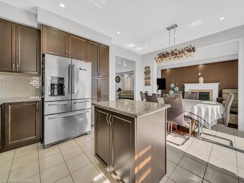 54 Maple Trail Road, Caledon, ON - Indoor Photo Showing Kitchen