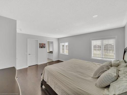 54 Maple Trail Road, Caledon, ON - Indoor Photo Showing Bedroom