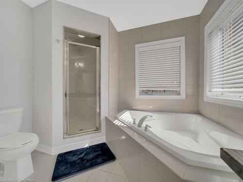 54 Maple Trail Road, Caledon, ON - Indoor Photo Showing Bathroom