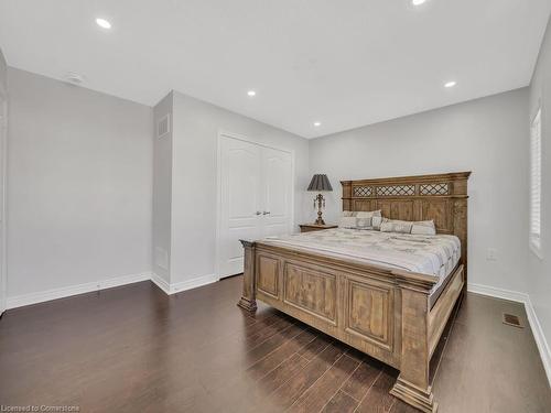 54 Maple Trail Road, Caledon, ON - Indoor Photo Showing Bedroom