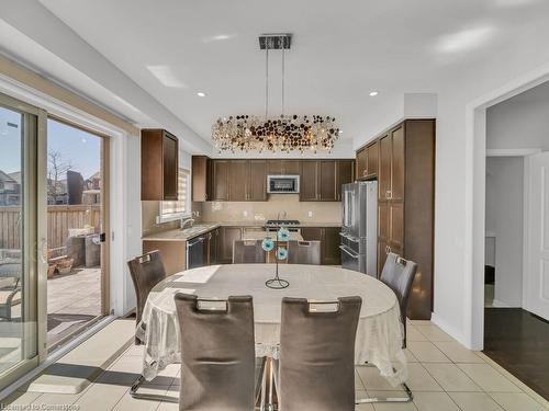 54 Maple Trail Road, Caledon, ON - Indoor Photo Showing Dining Room