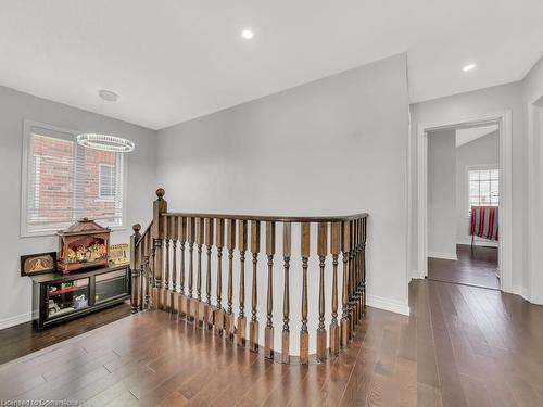 54 Maple Trail Road, Caledon, ON - Indoor Photo Showing Other Room