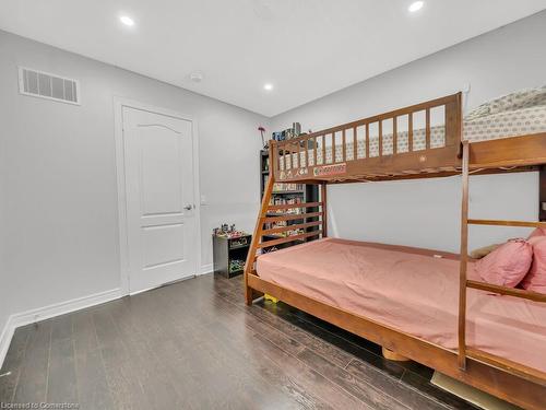 54 Maple Trail Road, Caledon, ON - Indoor Photo Showing Bedroom