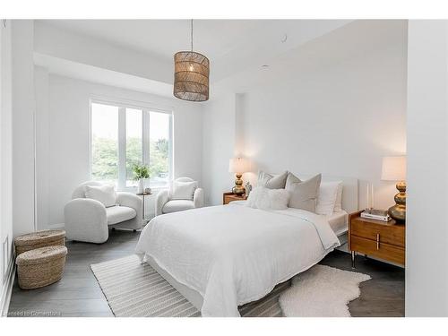 212-1 Hume Street, Collingwood, ON - Indoor Photo Showing Bedroom