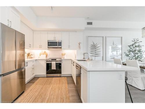 212-1 Hume Street, Collingwood, ON - Indoor Photo Showing Kitchen With Upgraded Kitchen