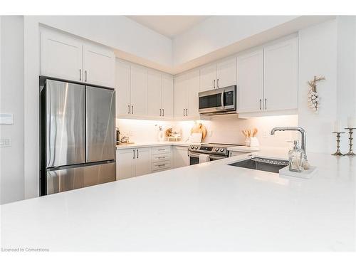 212-1 Hume Street, Collingwood, ON - Indoor Photo Showing Kitchen With Upgraded Kitchen