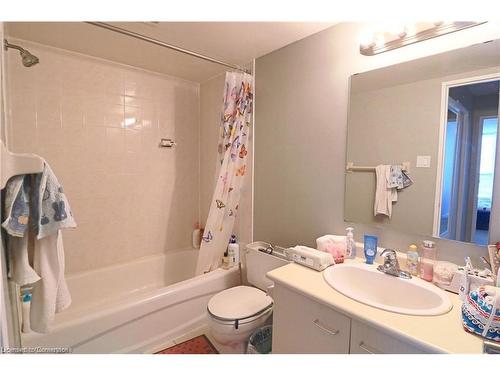 1509-115 Hillcrest Avenue, Mississauga, ON - Indoor Photo Showing Bathroom