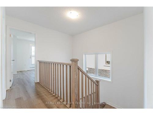 75-1317 Leriche Way, Milton, ON - Indoor Photo Showing Other Room