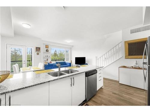 10-350 River Road, Cambridge, ON - Indoor Photo Showing Kitchen With Double Sink