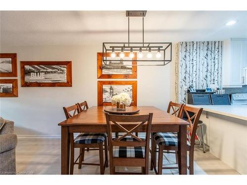 554 Oxbow Crescent, Collingwood, ON - Indoor Photo Showing Dining Room