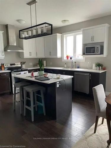 08 Honey Bend, St. Thomas, ON - Indoor Photo Showing Kitchen