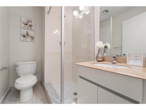 1605-30 Canterbury Place, Toronto, ON - Indoor Photo Showing Bathroom