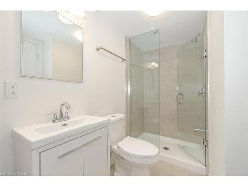 163 Bruce Street, Brantford, ON - Indoor Photo Showing Bathroom