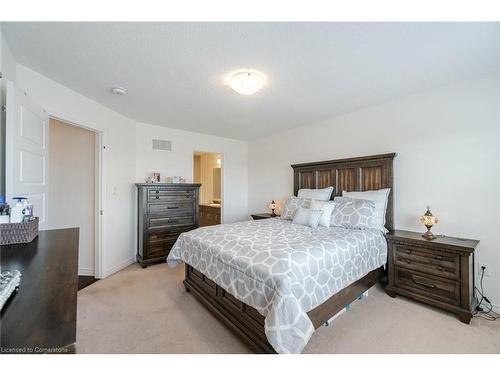 36-1000 Asleton Boulevard, Milton, ON - Indoor Photo Showing Bedroom