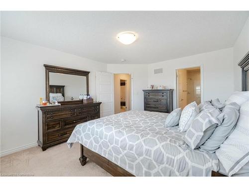 36-1000 Asleton Boulevard, Milton, ON - Indoor Photo Showing Bedroom