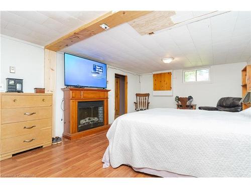 155756 7Th Line, Markdale, ON - Indoor Photo Showing Bedroom