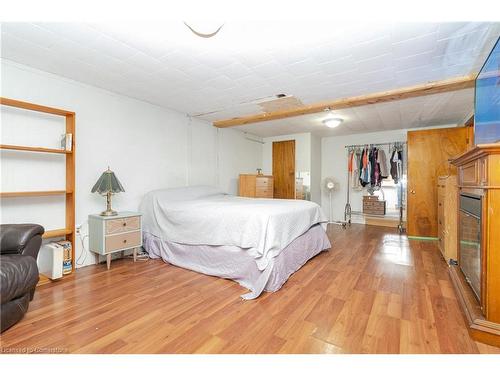 155756 7Th Line, Markdale, ON - Indoor Photo Showing Bedroom