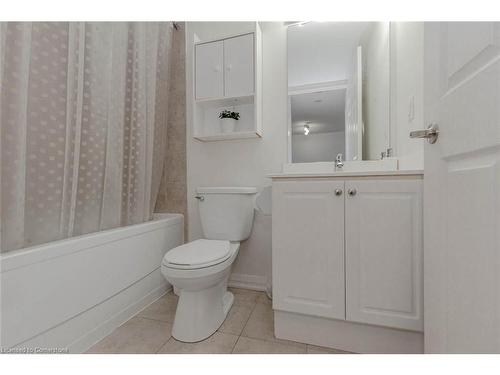 1002-220 Forum Drive, Mississauga, ON - Indoor Photo Showing Bathroom