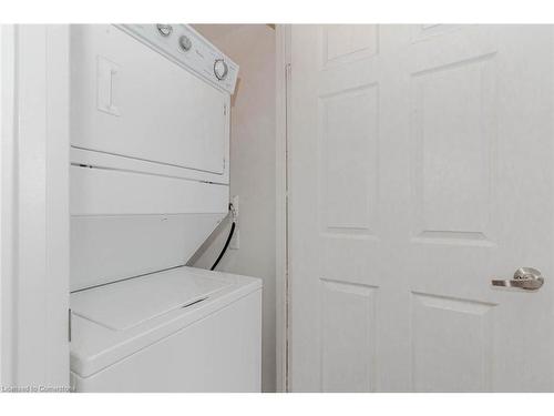 1002-220 Forum Drive, Mississauga, ON - Indoor Photo Showing Laundry Room