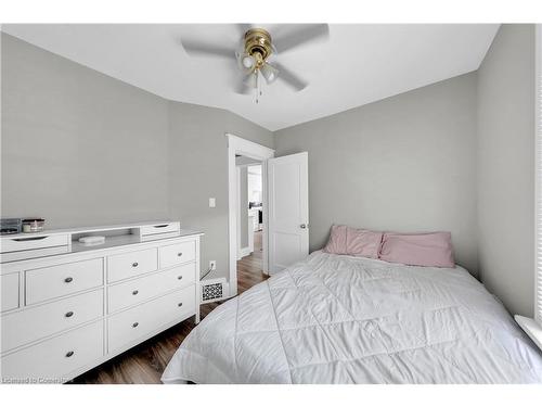 512 Owen Sound Street, Shelburne, ON - Indoor Photo Showing Bedroom