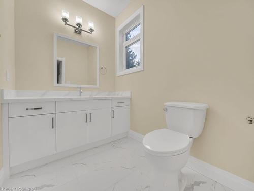 4 Elm Street, Ingersoll, ON - Indoor Photo Showing Bathroom