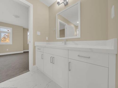 4 Elm Street, Ingersoll, ON - Indoor Photo Showing Bathroom