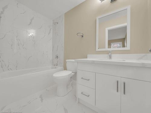 4 Elm Street, Ingersoll, ON - Indoor Photo Showing Bathroom