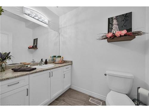 130 Chartwell Circle, Hamilton, ON - Indoor Photo Showing Bathroom