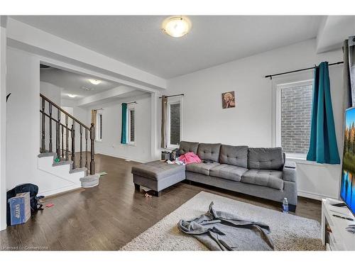 342 Russell Street, Dundalk, ON - Indoor Photo Showing Living Room