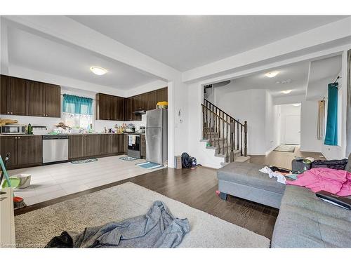 342 Russell Street, Dundalk, ON - Indoor Photo Showing Living Room