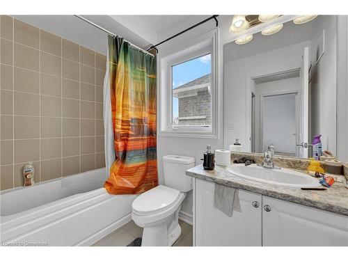 342 Russell Street, Dundalk, ON - Indoor Photo Showing Bathroom