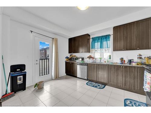 342 Russell Street, Dundalk, ON - Indoor Photo Showing Kitchen