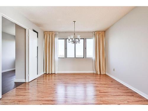 1012-1580 Mississauga Valley Boulevard, Peel, ON - Indoor Photo Showing Other Room