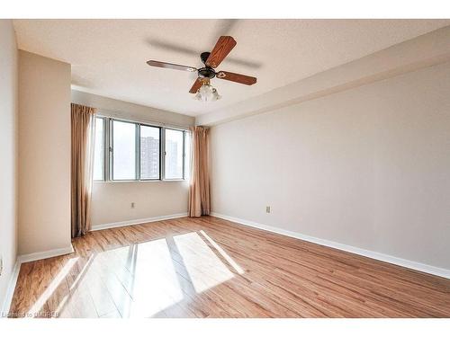 1012-1580 Mississauga Valley Boulevard, Peel, ON - Indoor Photo Showing Other Room