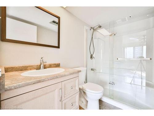 1012-1580 Mississauga Valley Boulevard, Peel, ON - Indoor Photo Showing Bathroom