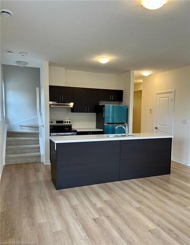 6705 Cropp Street Street, Niagara Falls, ON - Indoor Photo Showing Kitchen