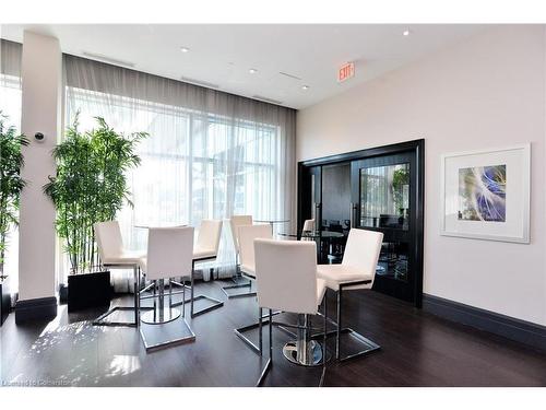 1413-55 Speers Road Drive, Oakville, ON - Indoor