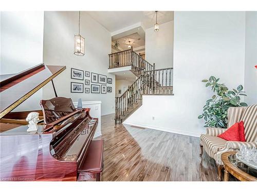 5 Westlea Avenue, Richmond Hill, ON - Indoor Photo Showing Other Room