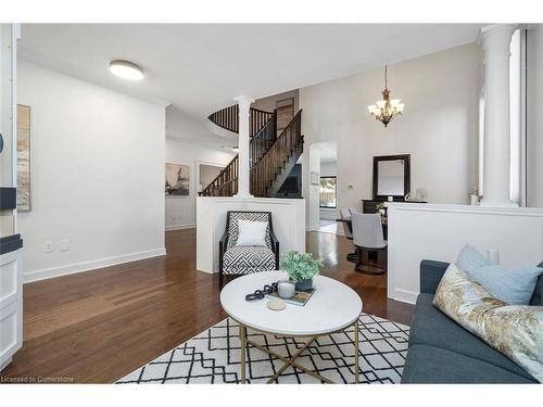 23 North Ridge Crescent, Georgetown, ON - Indoor Photo Showing Living Room