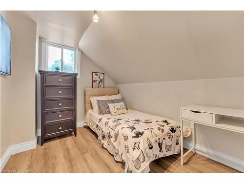 758 Victoria Street, Kingston, ON - Indoor Photo Showing Bedroom